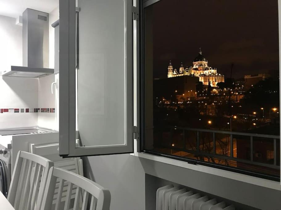 Apartamento Precioso Con Vistas Excepcionales - Sgn *